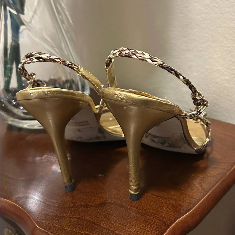 Wild Rose Elegant Gold Women's Heels - Picture 6 of 10